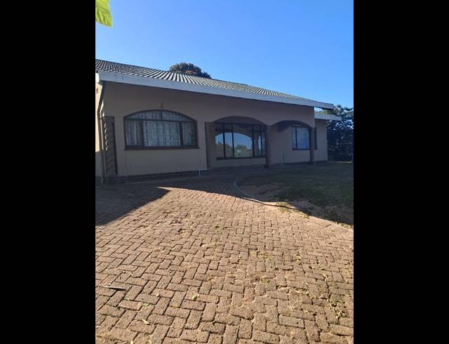 4 BEDROOM HOUSE FOR SALE IN SEA PARK